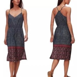 Patagonia Women's Lost Wildflower Dress Size Medium Blue/White/Red